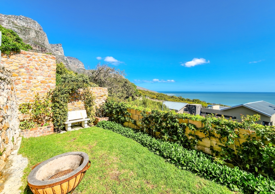 11 Bedroom Property for Sale in Camps Bay Western Cape